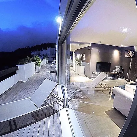 Select Suites Benahavis Apartment