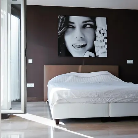 Апартаменты Select Suites Benahavis